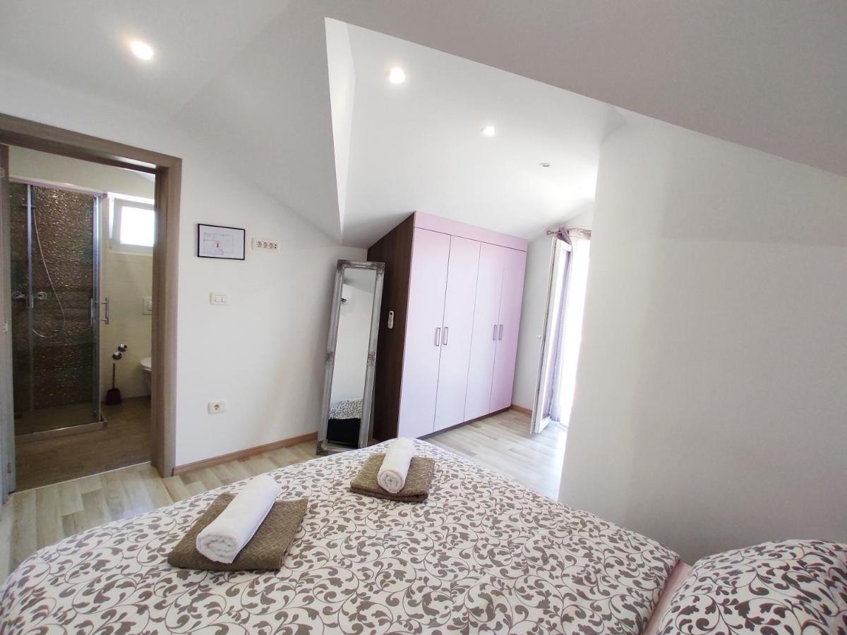 Apartment Tamara Umago Esterno foto